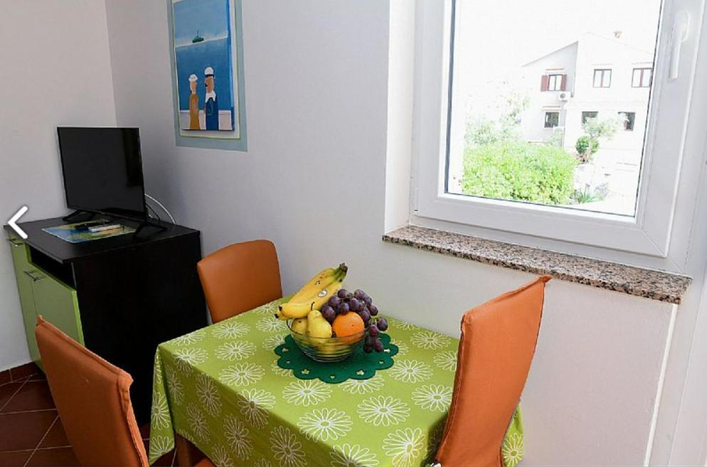 Dvori Novalja